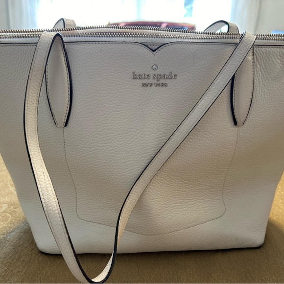 White Kate Spade tote 10 x 16 - Picture 2 of 4